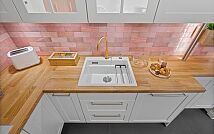 arka_nysa_biala-kuchnia-cascada-verle-blat-olejowany-drewniany-1024x683.jpg